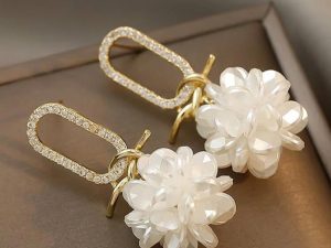 Rhinestone Decor Drop Earrings
